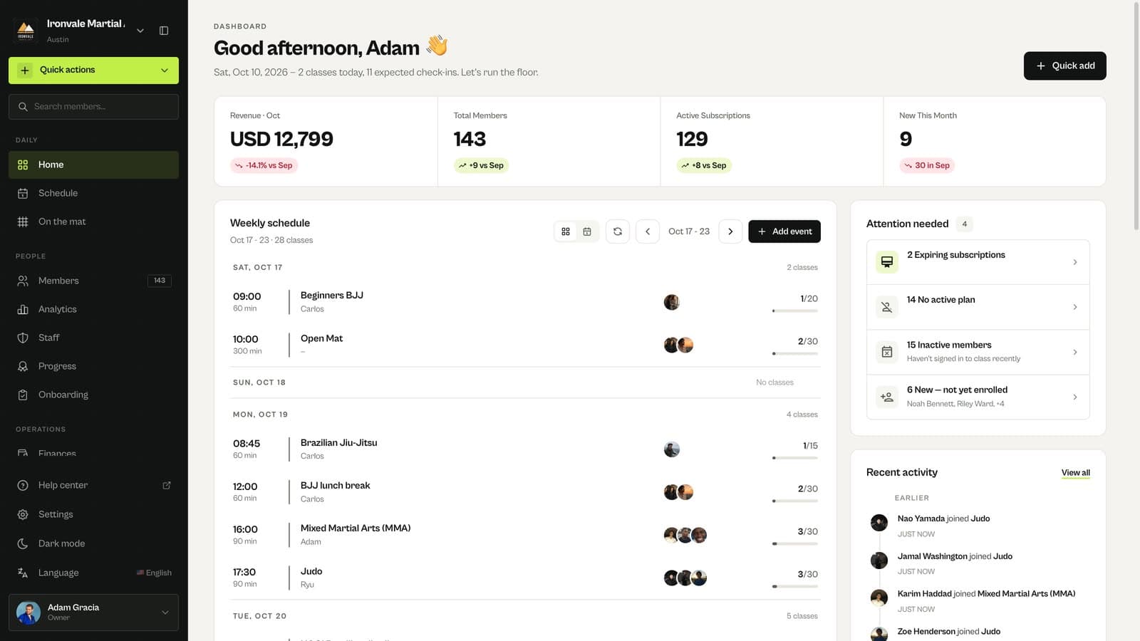Weekly schedule on the MatSync home screen with the classes of the week